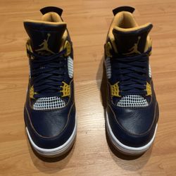 Air Jordan 4 Retro 