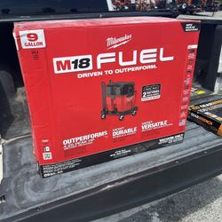 Milwaukee vaccum