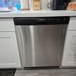 New microwave, dishwasher, and stove