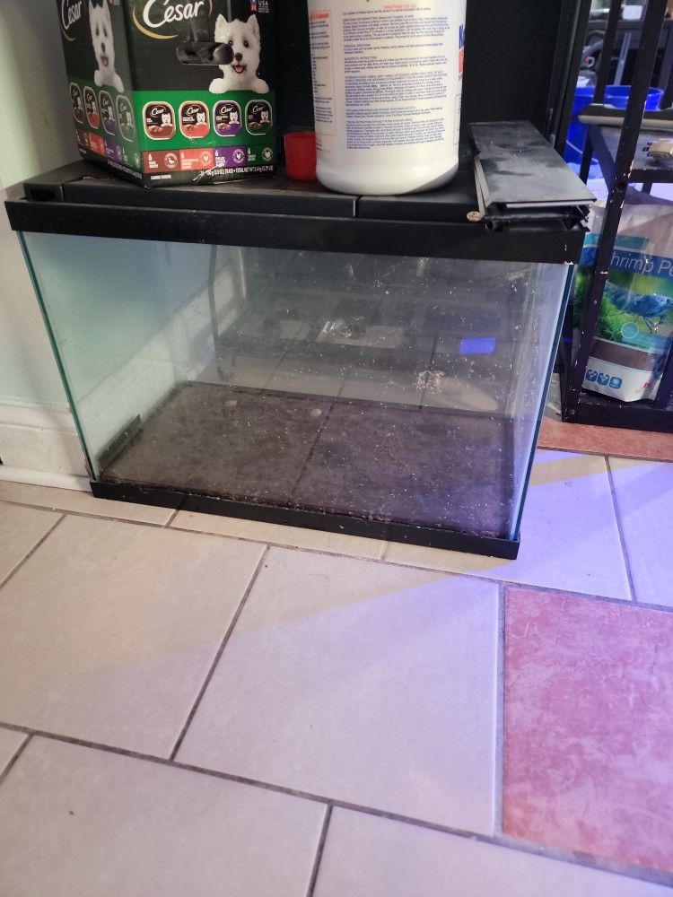 20 Gallon Tall Aqueon Fish Tank