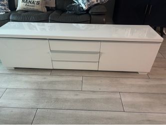 Tv entertainment stand