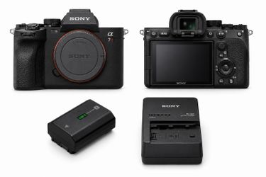 Sony A7R V Body  | 5K Shutter | Mint Condition | Box + Battery + Charger