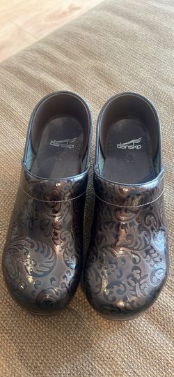Dansko Women's Professional Clogs - Brown/Bronze Paisley / Tooled Leather Sz. EU 41/ US 10.5-11