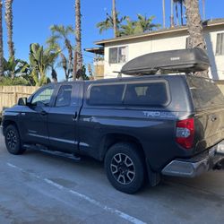 Leer Camper Shell - Tundra 6.5 ft bed