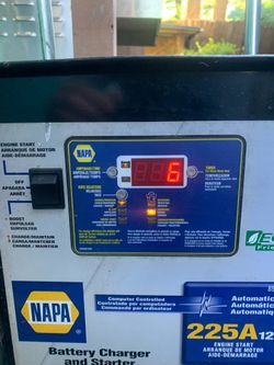 NAPA Professional Battery Charger & Engine Starter 225A