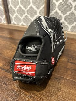 New Rawlings 14 Inch Softball Glove, Right-handed Thumbnail