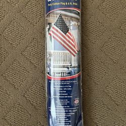 US Flag and Pole Set