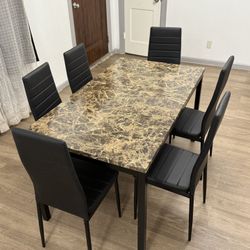 Table & 6 Chairs 