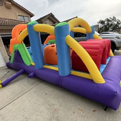 Inflatable Obstacle Course Bounce House Castle with Large Slides Bounce Area and Obstacles Inflatable Bouncer House Jumper with Blower