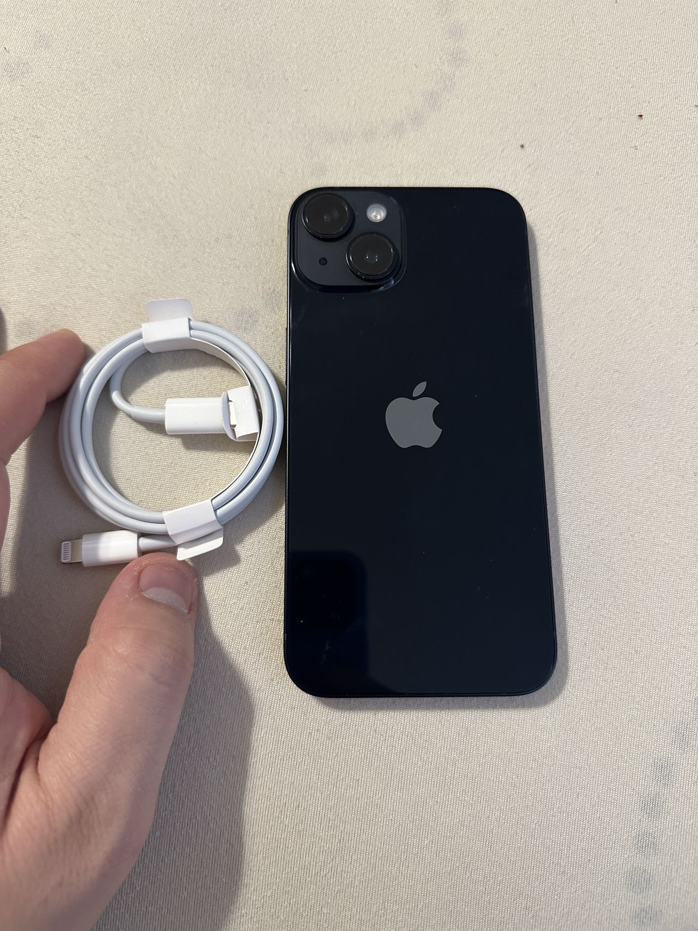 Selling iPhone 14 128GB AT&T Cricket Boost in Great Condition Color Black