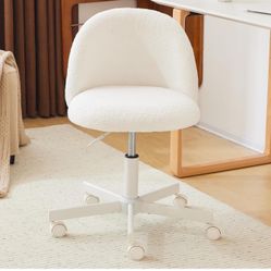 Teddy fleece Office & Vanity chair Brand new, fully assembled 