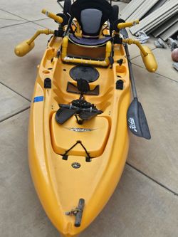 2013 Hobie Kayak with AMAZING UPGRADED FEATURES