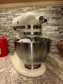 VINTAGE Hobart KitchenAid Model K45SS Stand Mixer Cream Color with all TESTED