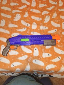 Nerf Gun w Ball rounds