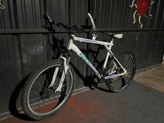 GT Aggressor 26” Mountain Bike