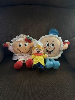 IHOP Vintage Plushies Lot