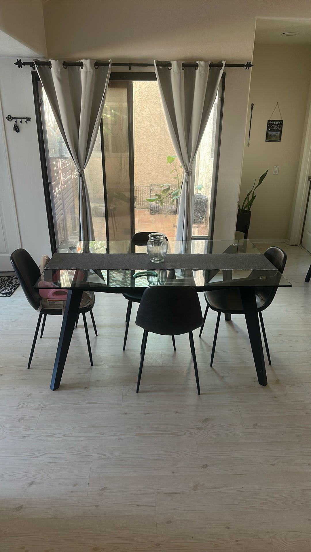 Modern Dining Table Set