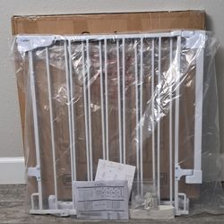 Cumbor 29.2–43" Baby Gate