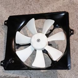 A/C Condenser Cooling Fan TO3113111 for 1(contact info removed) Toyota Camry E, LE, XLE