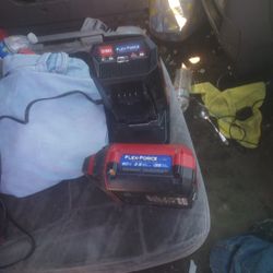 Toro 60 V Flex-force Battery With Charger