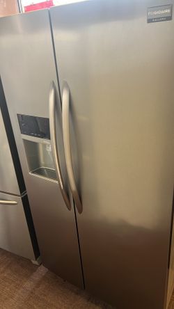 Frigidaire Said By Side 