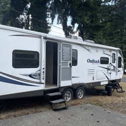2013 Outback Travel Trailer $15,000