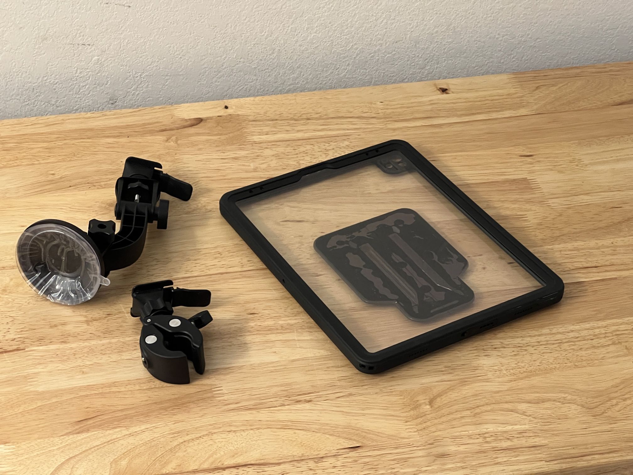 Armor-X Waterproof, Shock & Dust Proof Case iPad Pro 12.9 w/ 2 mounts