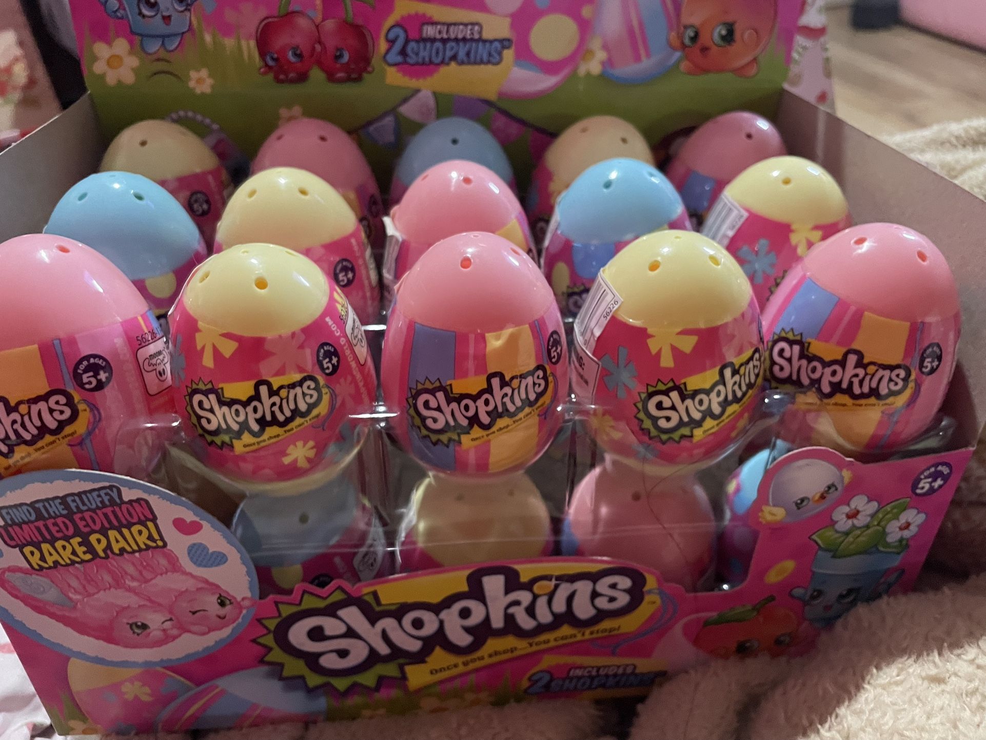 Shopkins season 4 Surprise Eggs/for 1 Shopkin Eggs