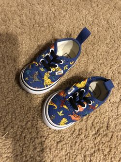 Baby shoes size 3.5-4.5