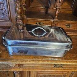 Compact stainless steel smoker