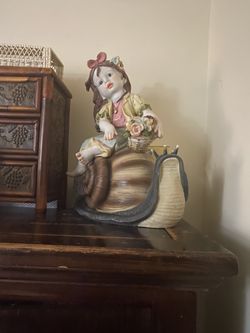 Little Girl On Top Of A Snail Statue ( Big  Statue ) About 2 Feet Tall