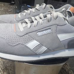 Brand New Steel Toe Reeboks Women Shoe 