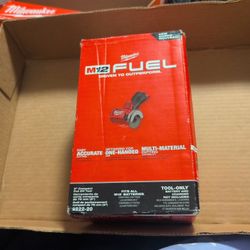 3-In Compact Cut Off Tool Milwaukee M12