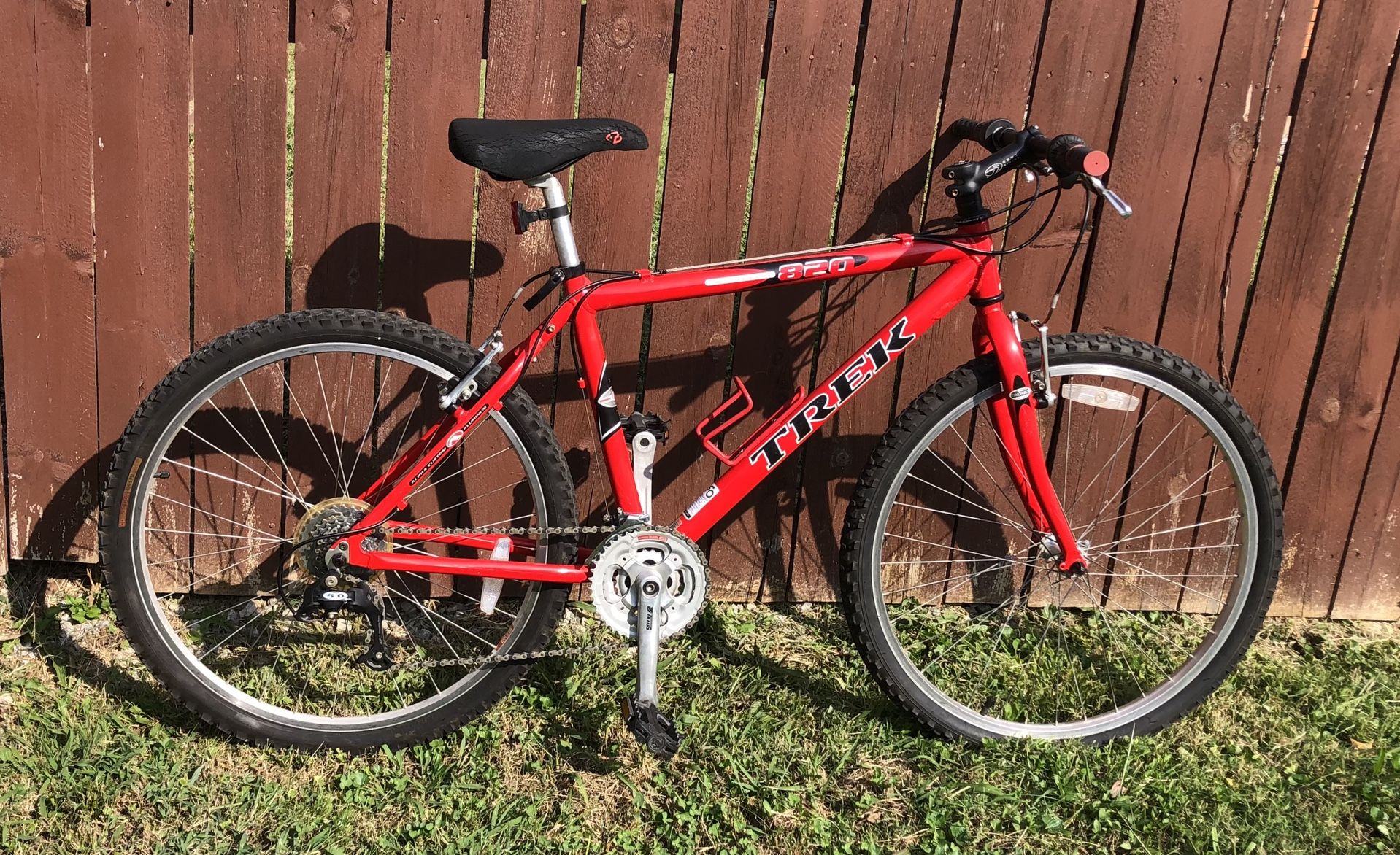 Trek 820 Aluminum 24 Speed Hybrid Bike