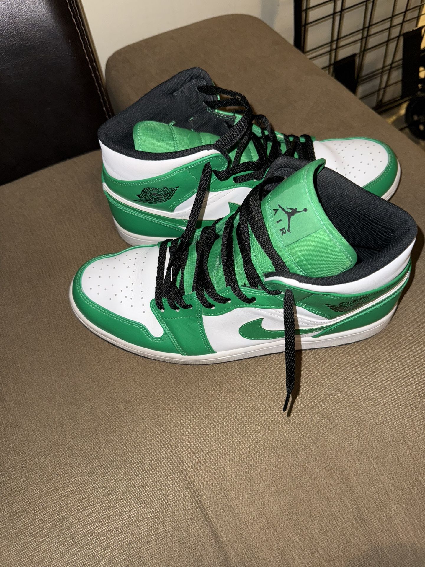 Air Jordan 1 Mid (Lucky Green) Size 12