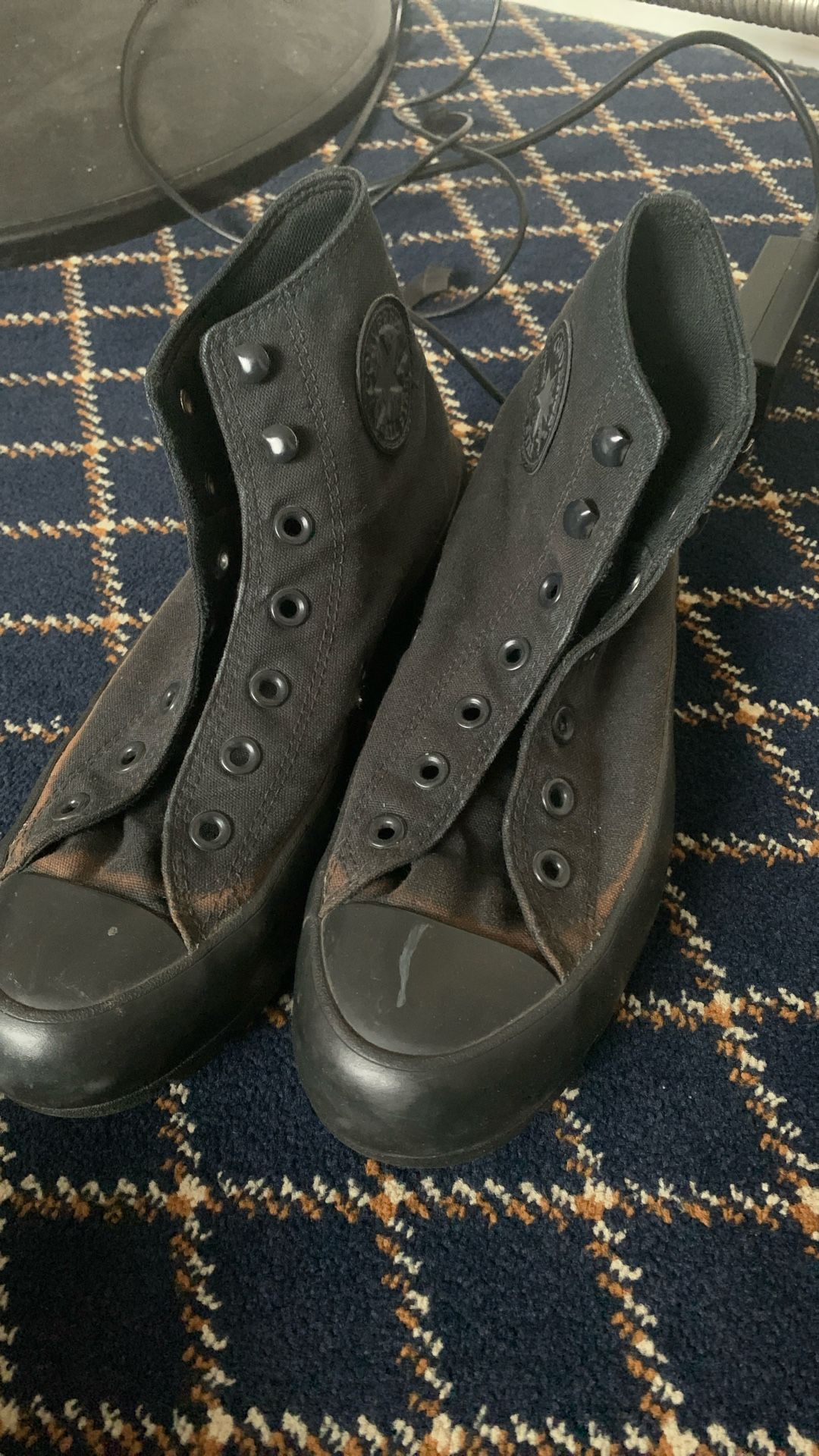 Black Hightop Converse 