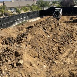 Free Clean Dirt And Freee Delivery .. Fallbrook Área !! 