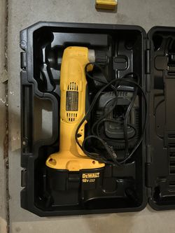 DEWALT Right Angle Drill