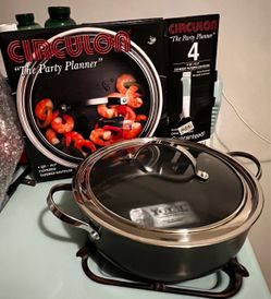 NEW Circulon 4-Qt Nonstick Sauteuse 10.5" w/ Glass Lid - Oven Safe to 500°