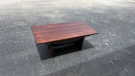 Whiskey barrel table