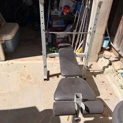 Weight Bench 