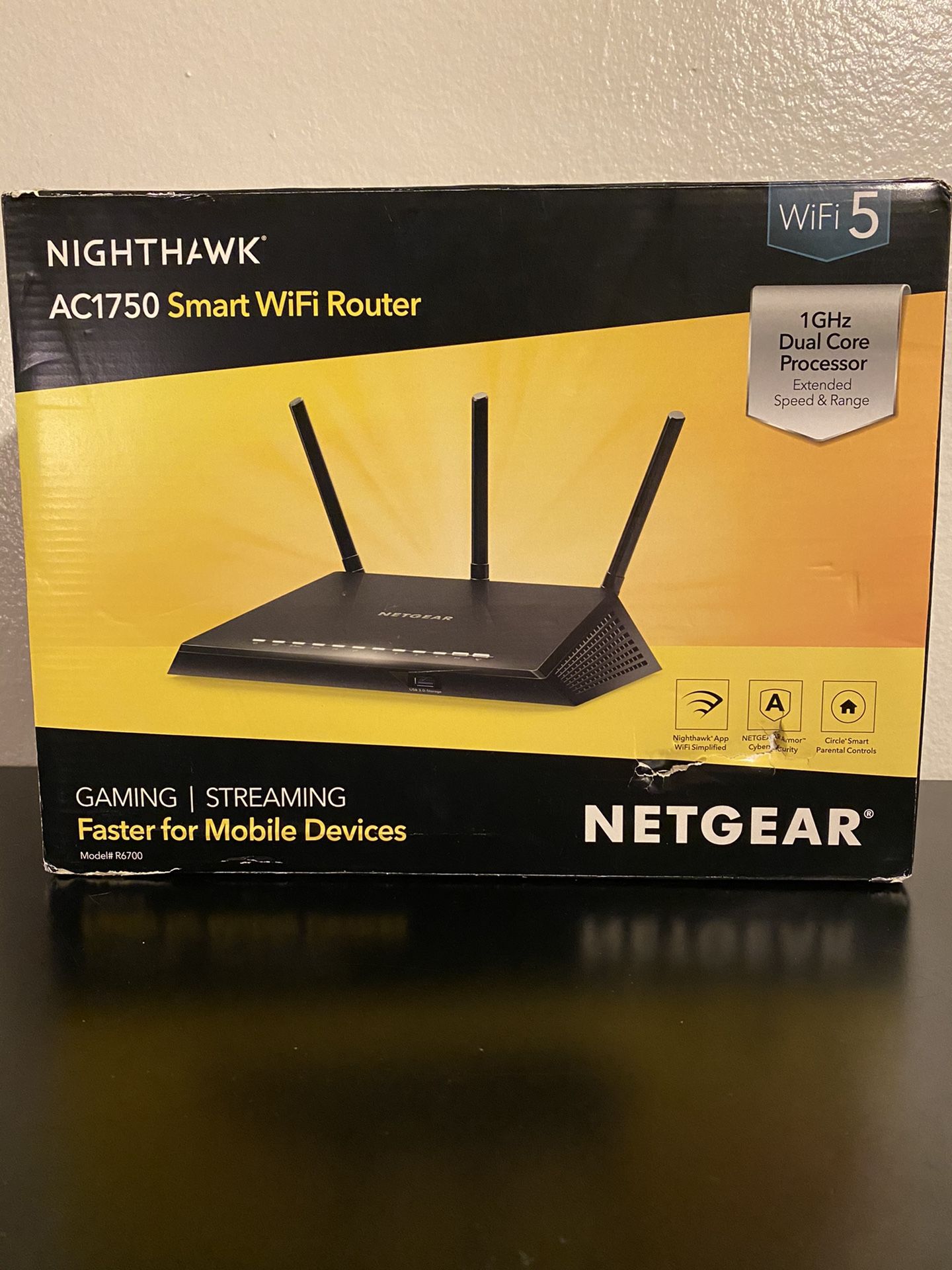 NETGEAR Nighthawk R6700v3 AC1750 Wireless Router