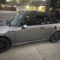 2005 Mini Cooper S Free Interior Parts 