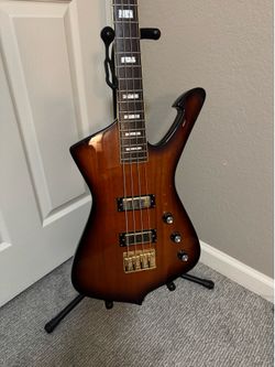 Ibanez ICB200 Iceman Bass Guitar