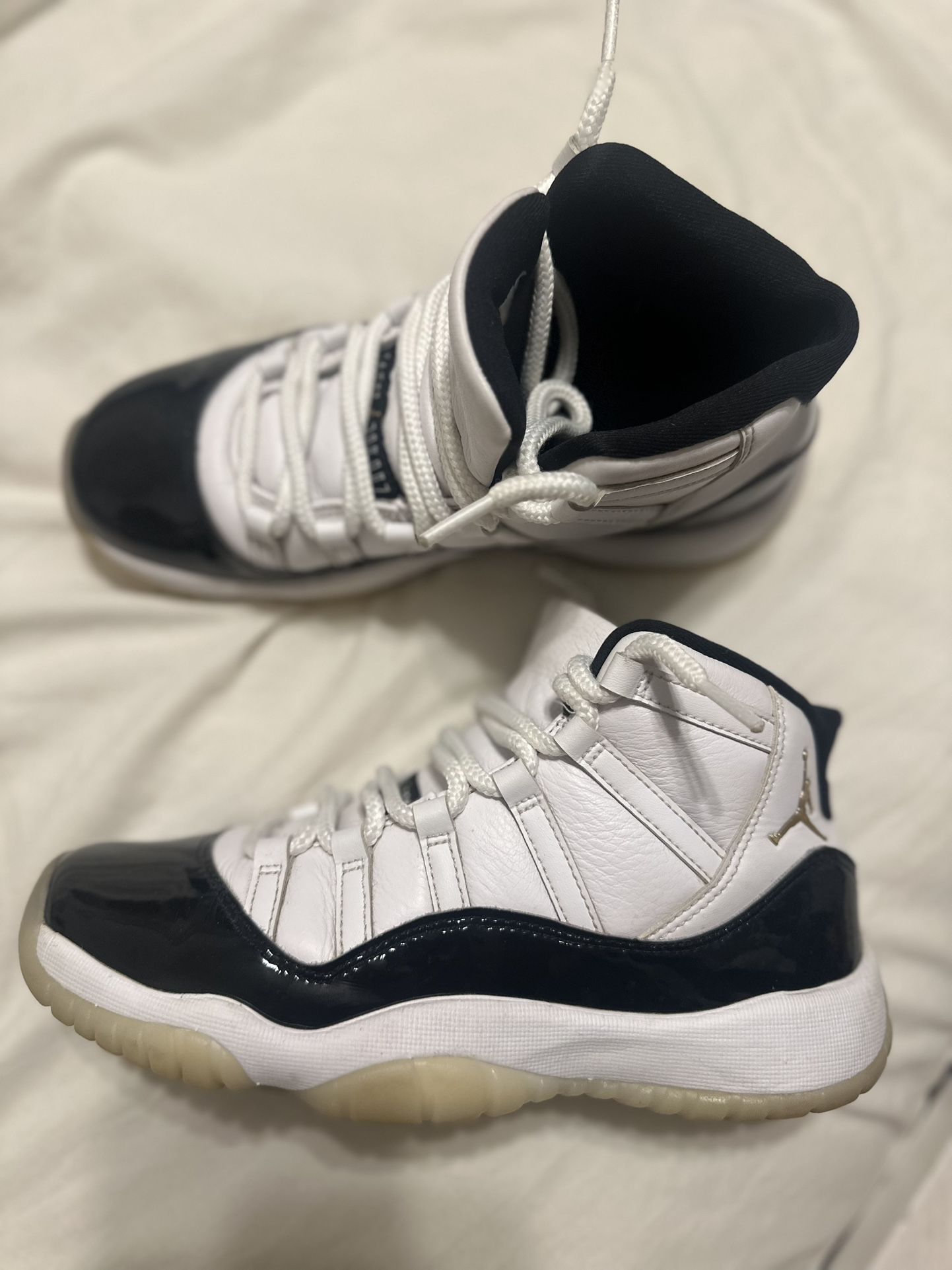 Jordan 11s 