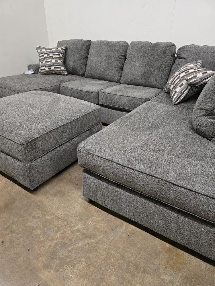 Brand New Gray Ashley Sectional