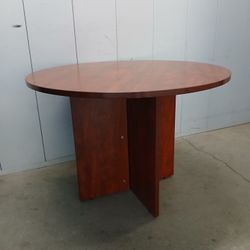 Round Table In Good Conditions 