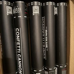 5 white biodegradable confetti cannons