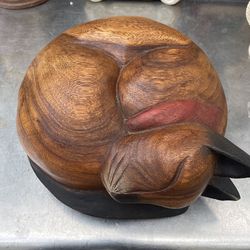 Wooden cat