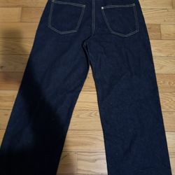 H&M STRAIGHT RELAXED JEANS SIZE 30/32